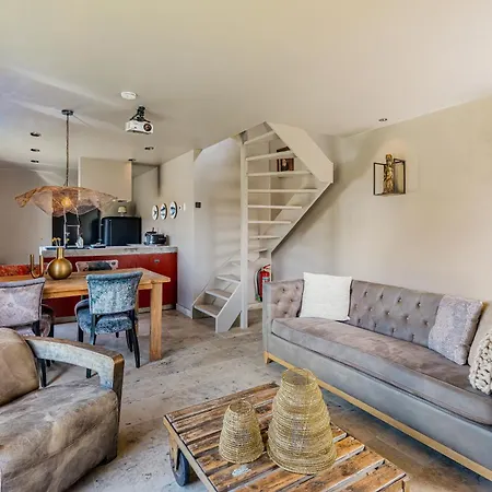 Luxury Private Near Amsterdam Cinema Holiday home *